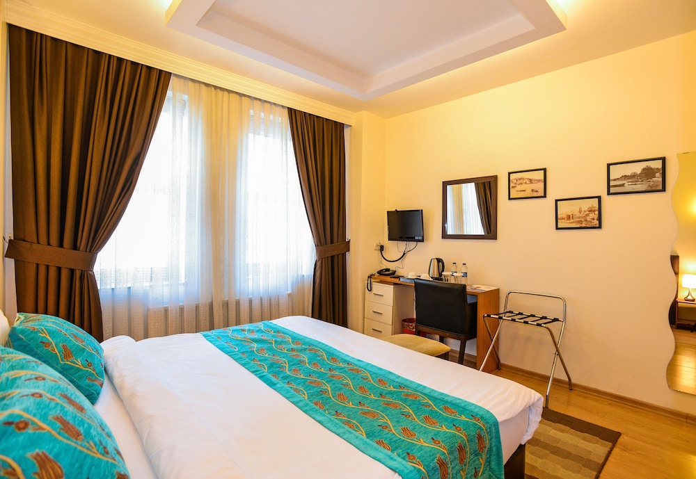 Retropera Hotel 23/60
