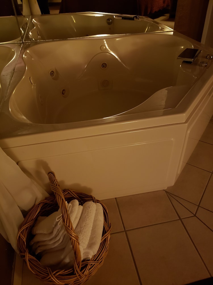 GrandStay Hotel & Suites - Madelia 26/58
