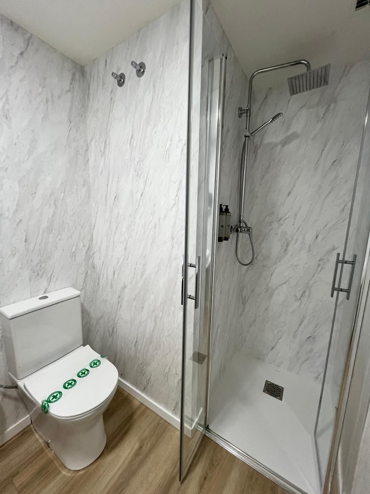 Iraipe Gorbea Hotel 46/48
