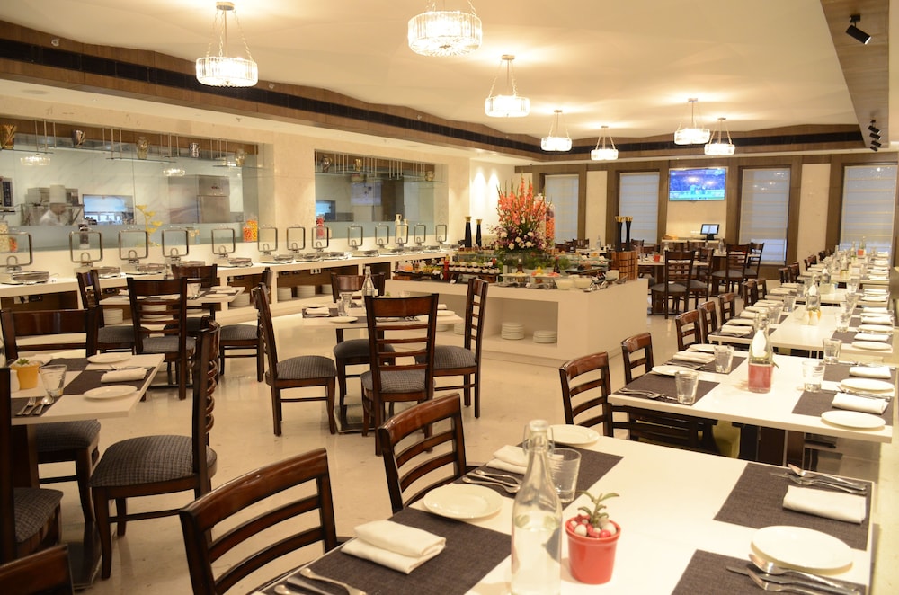 Viraj Sarovar Portico Jammu 36/48