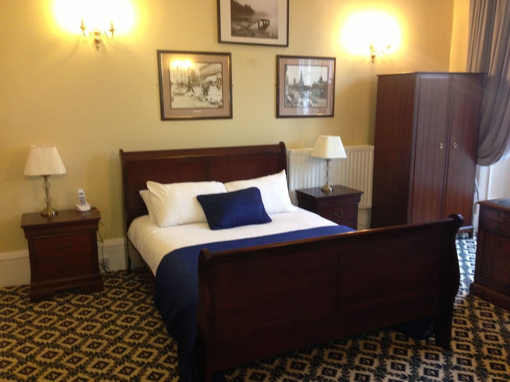 Edinburgh Thistle Hotel 18/50