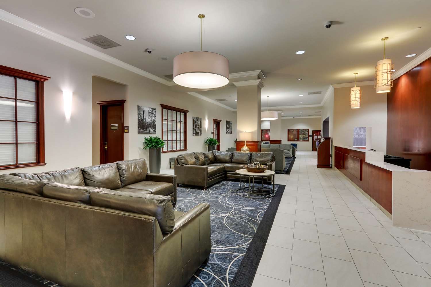 Doubletree By Hilton St Louis Forest Park 16/36