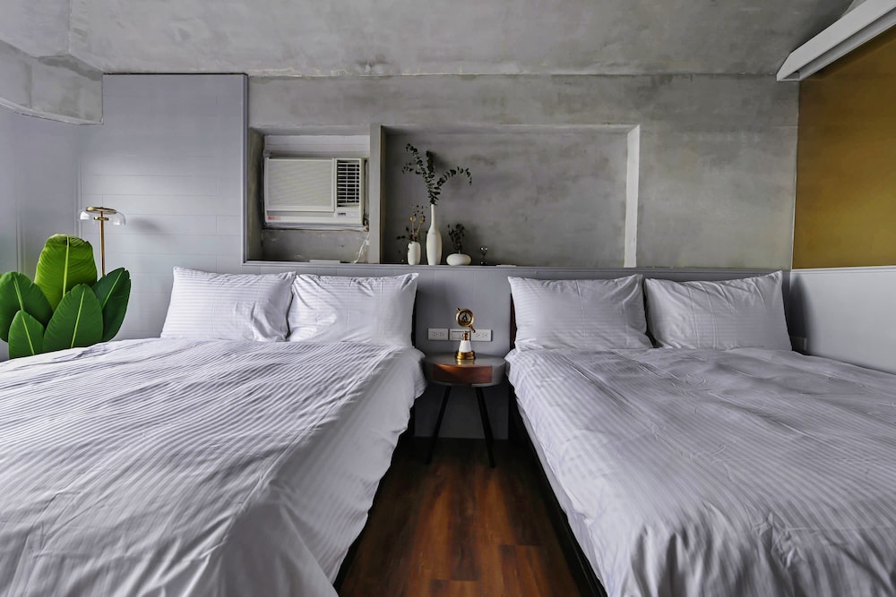 H& Jiufen The Ocean Theory BnB 13/38
