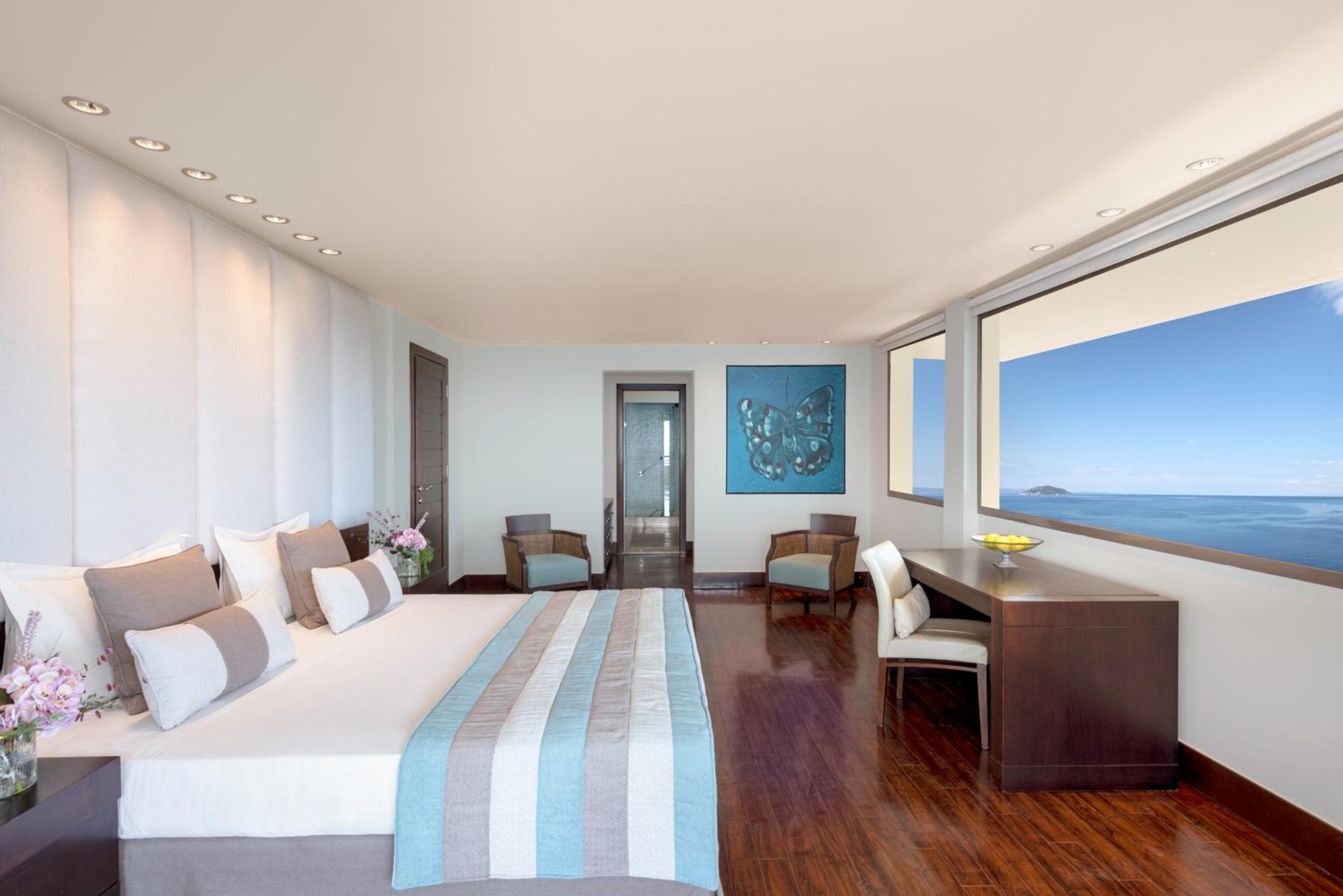 Presidential, Suite, Garden and Sea View