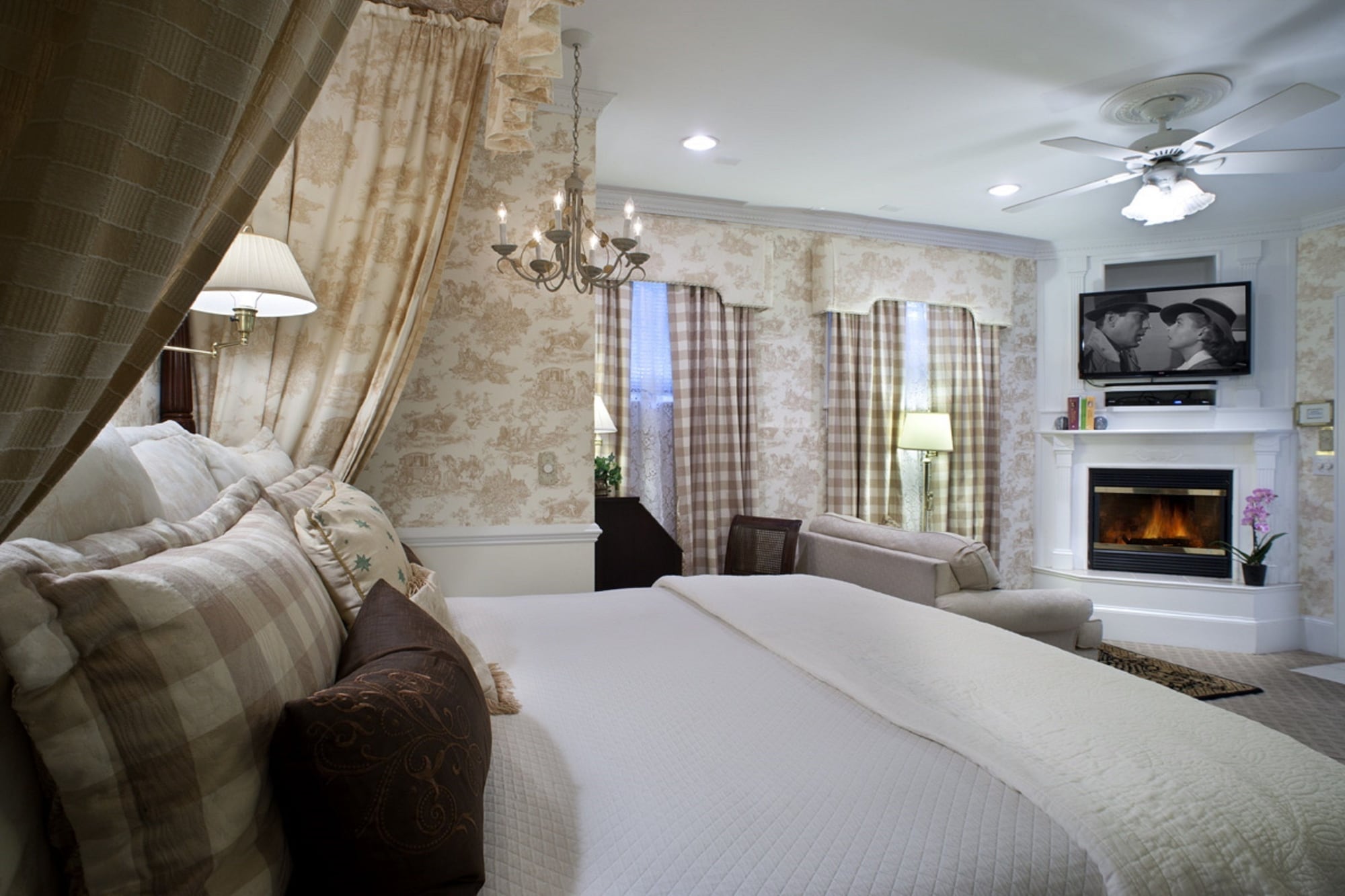 GROSVENOR, SQUARE, SUITE, PET FRIENDLY