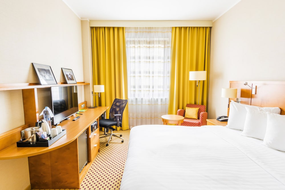 Courtyard By Marriott Pilsen 10/55