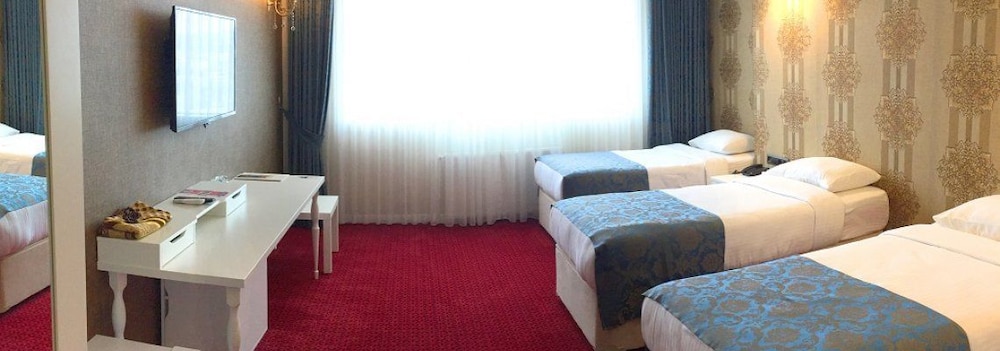 Kadhirga Hotel 10/32