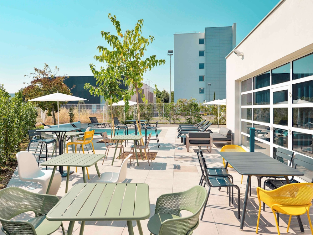 Ibis Styles Lyon Meyzieu Arena Stadium 53/63