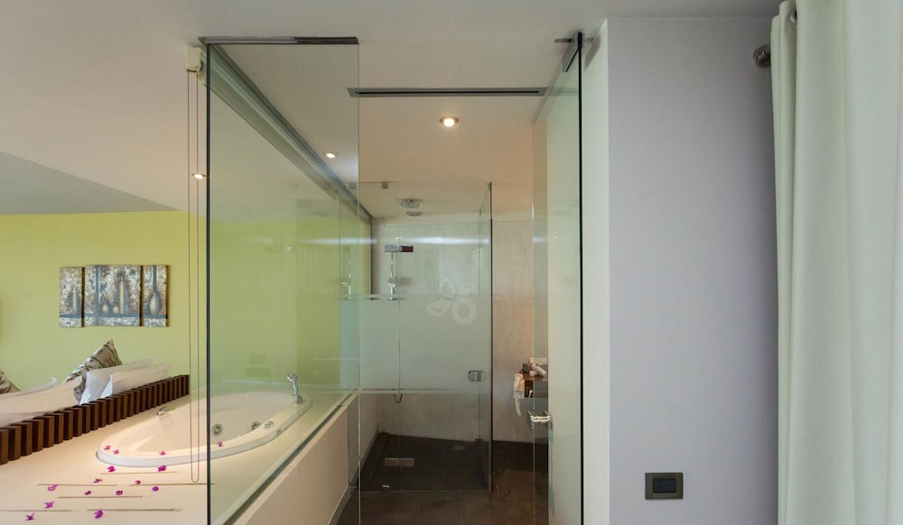 Kuum Hotel and Spa Bodrum 120/120