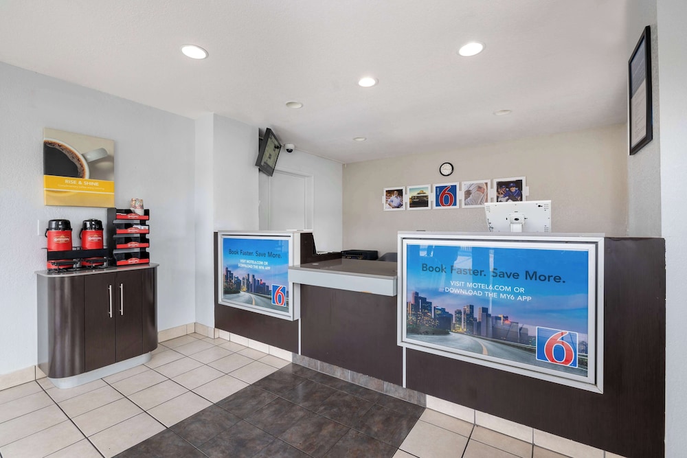 Motel6 Santa Ana, CA 9/53