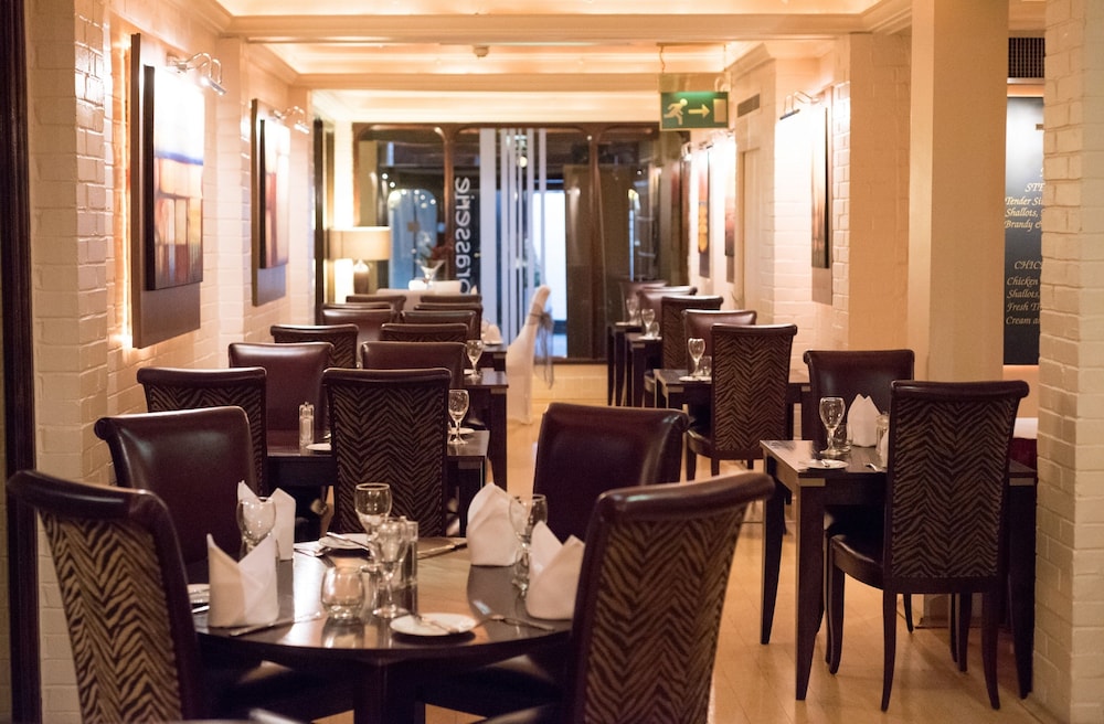 The Bull Hotel, Sure Hotel Collection by Best Western 43/49