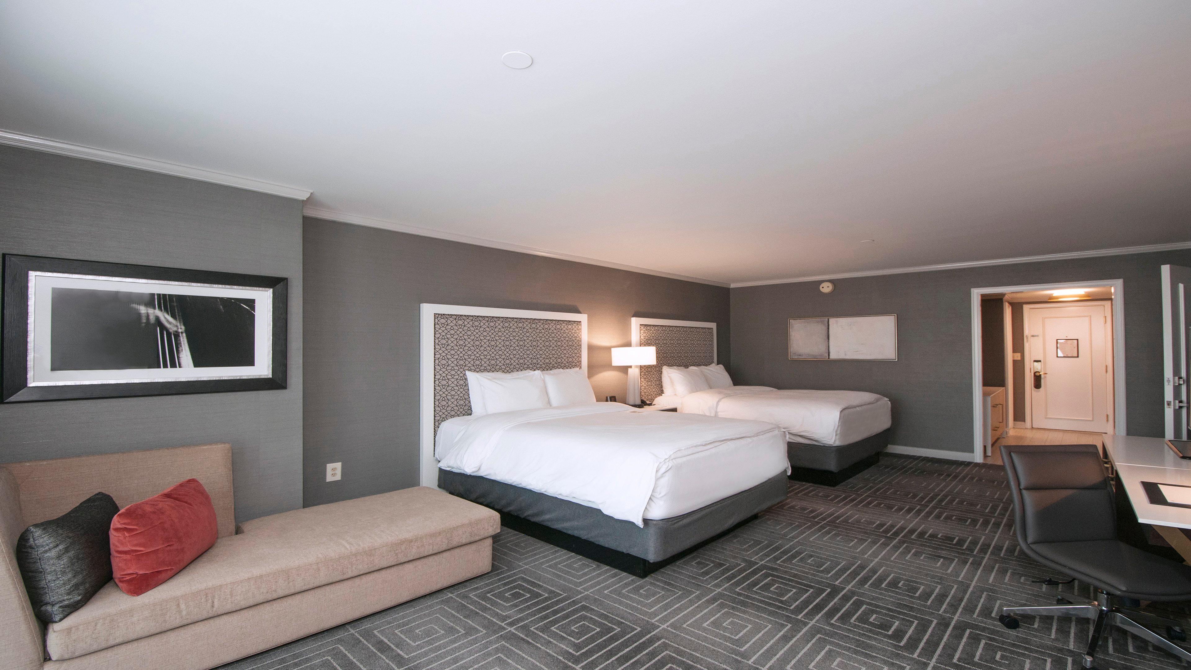 Premium, 2 Queen Beds, Plaza View, Sofa, Balcony، InterContinental Kansas City at the Plaza 2/2