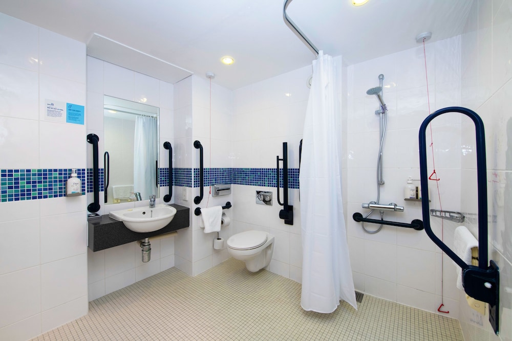 Holiday Inn Express Southampton West 64/64