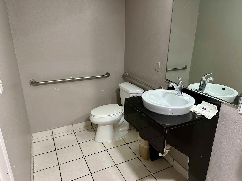 Motel6 West Monroe, LA 57/60