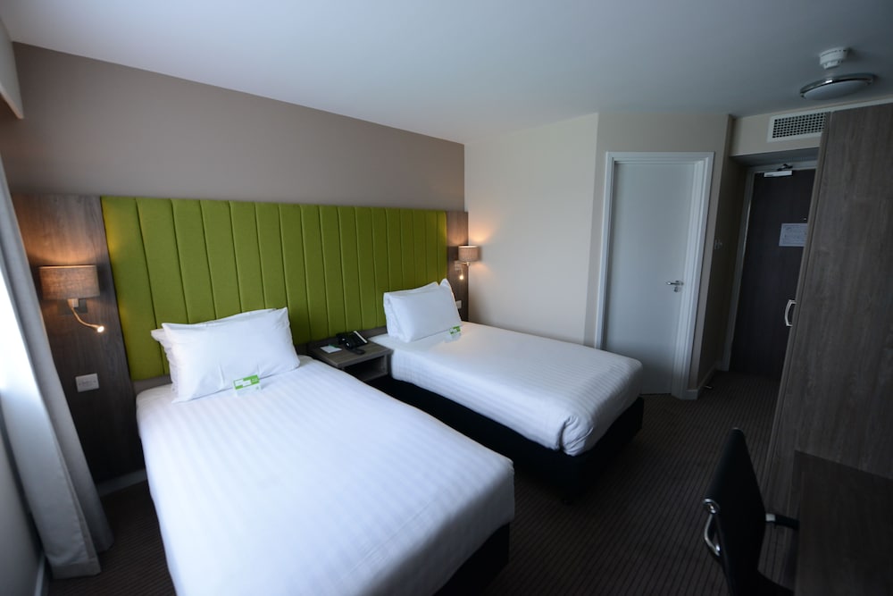 Holiday Inn Wolverhampton - Racecourse By IHG 11/49