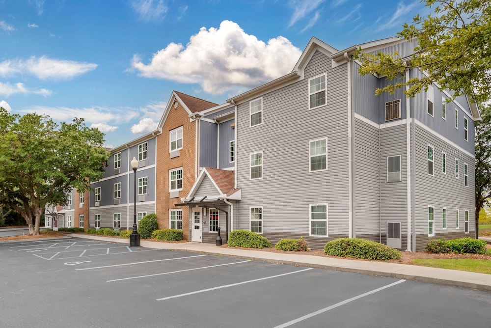 MainStay Suites Tallahassee 43/47