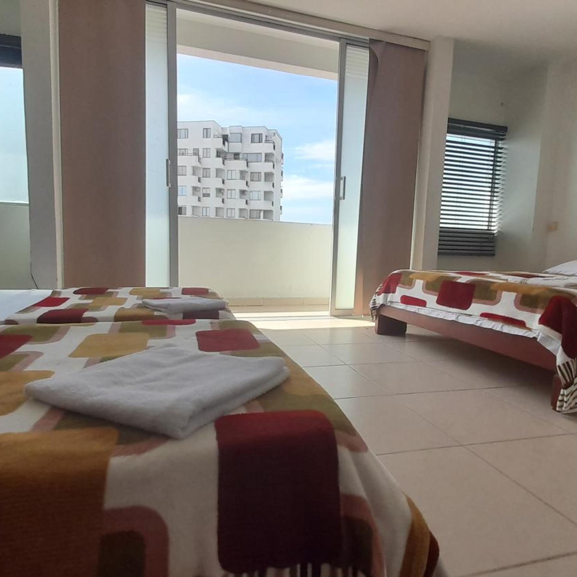 Santorini Neiva Hotel 17/19