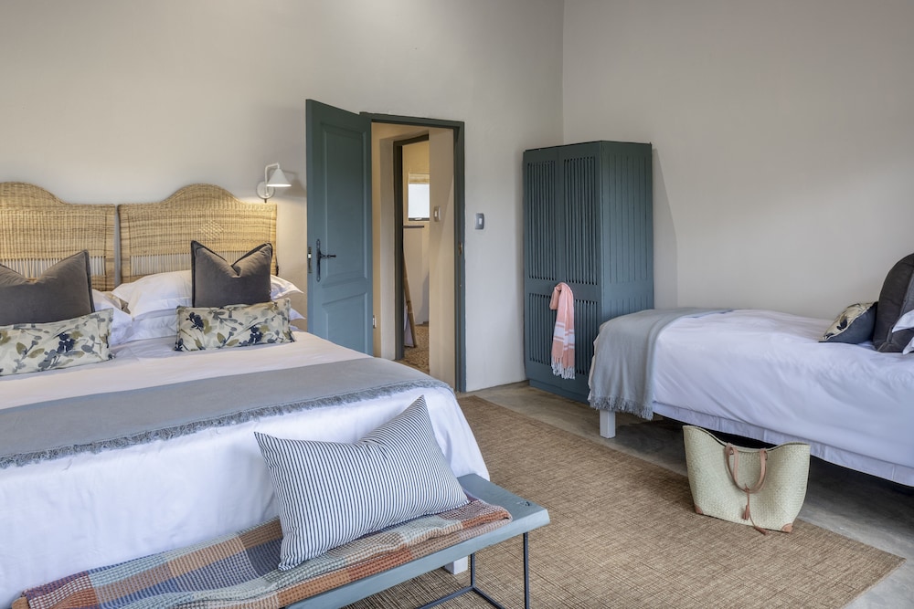 Simbavati River Lodge 8/50