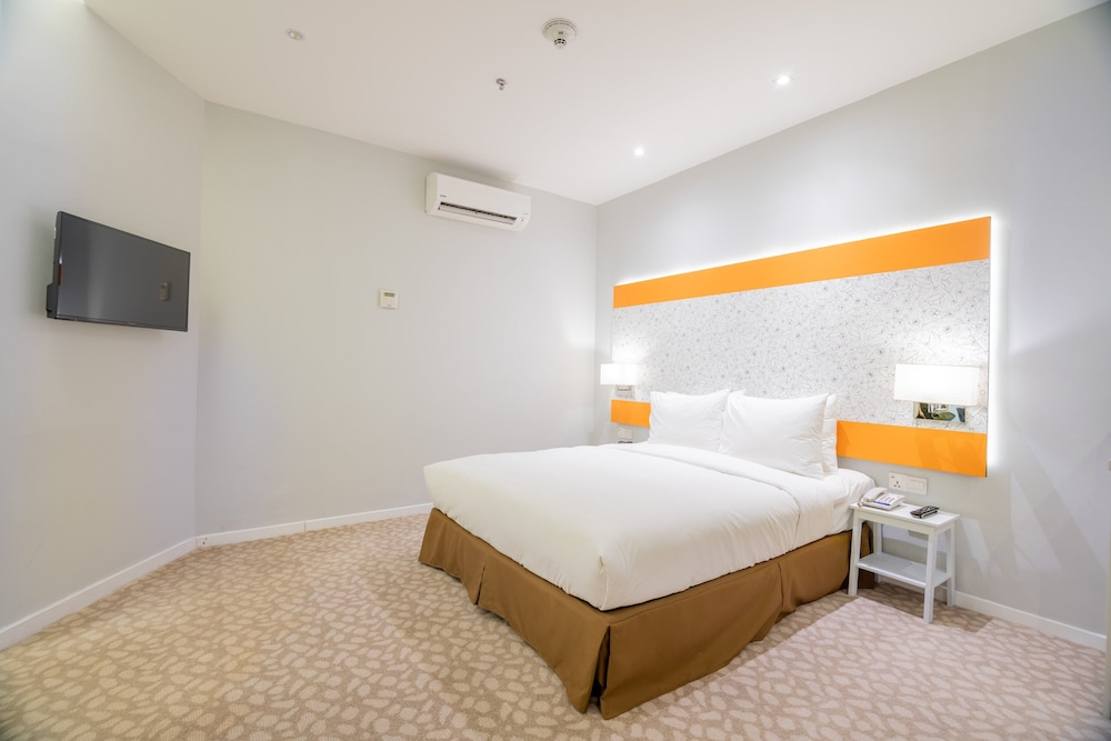 Holiday Inn Express & Suites Johor Bahru 28/62