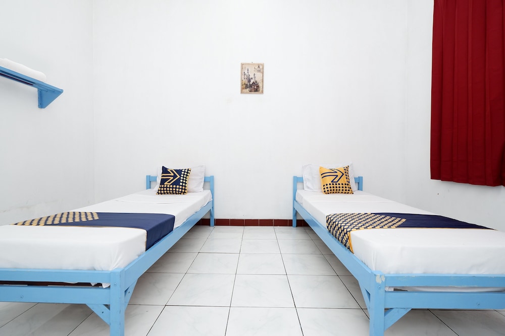 SPOT ON 2289 Hotel Saudara 12/26