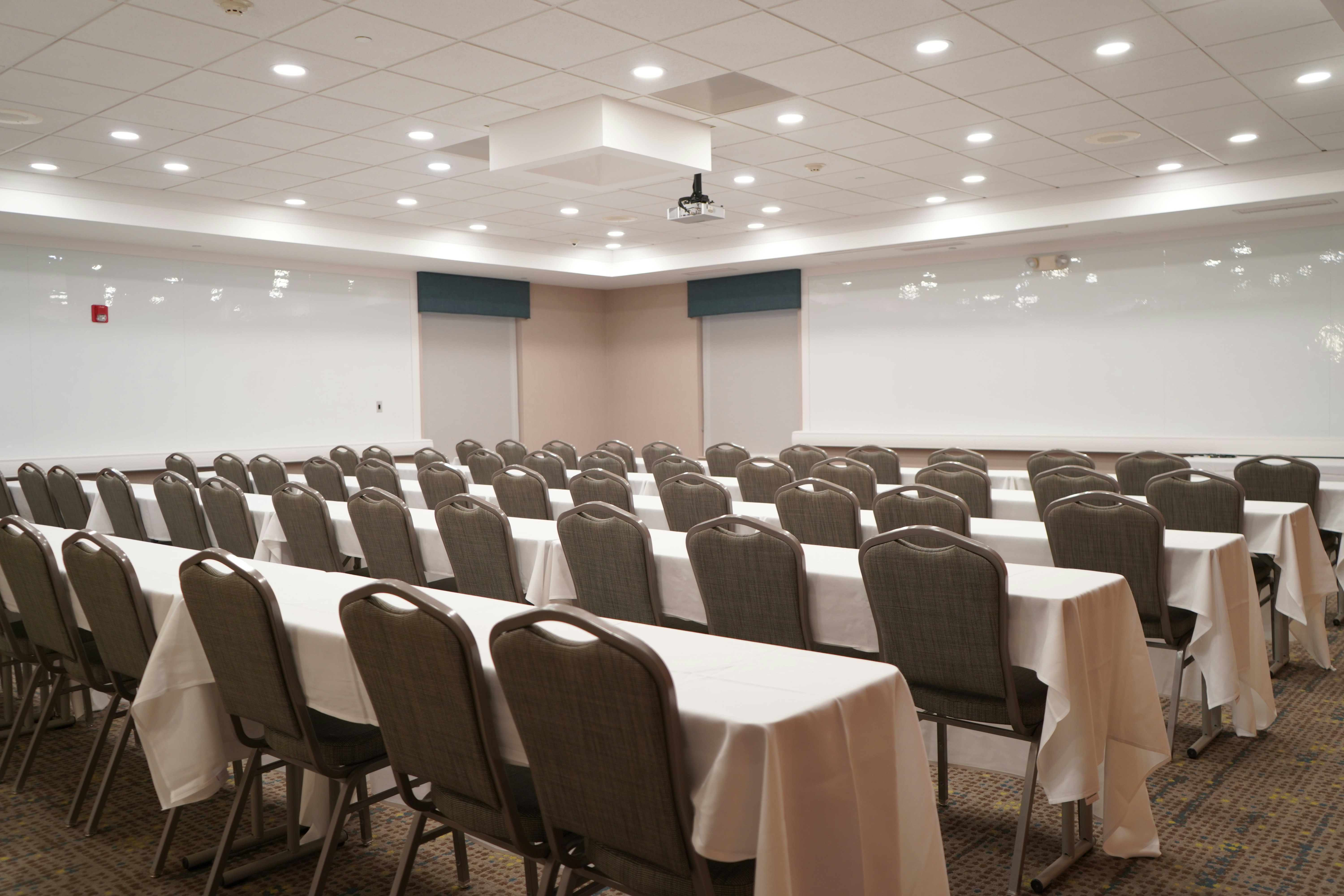 Hampton Inn And Suites Chicago Aurora 25/28