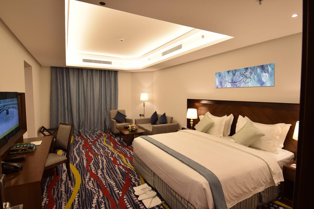 Lumain Hotel 7/22