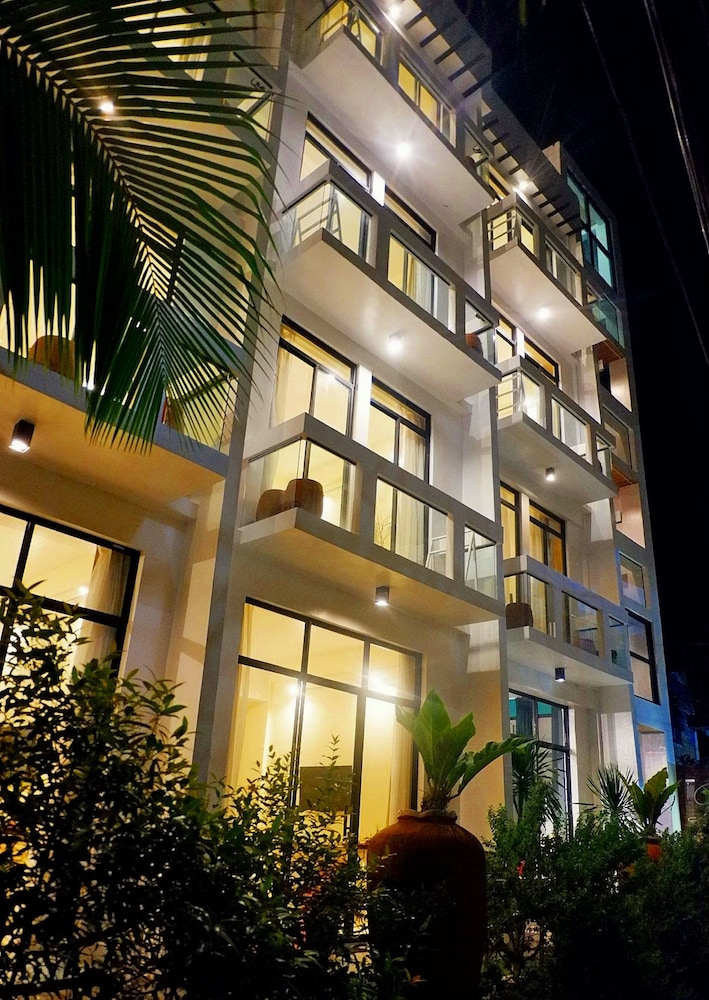 Luxx Boutique Boracay 4/72