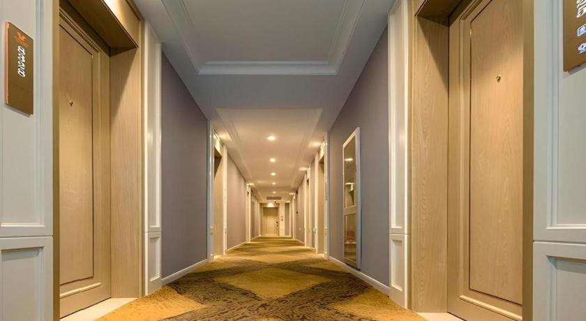 Vienna Hotel (Beijing Changping Science and Technology Park) 9/48