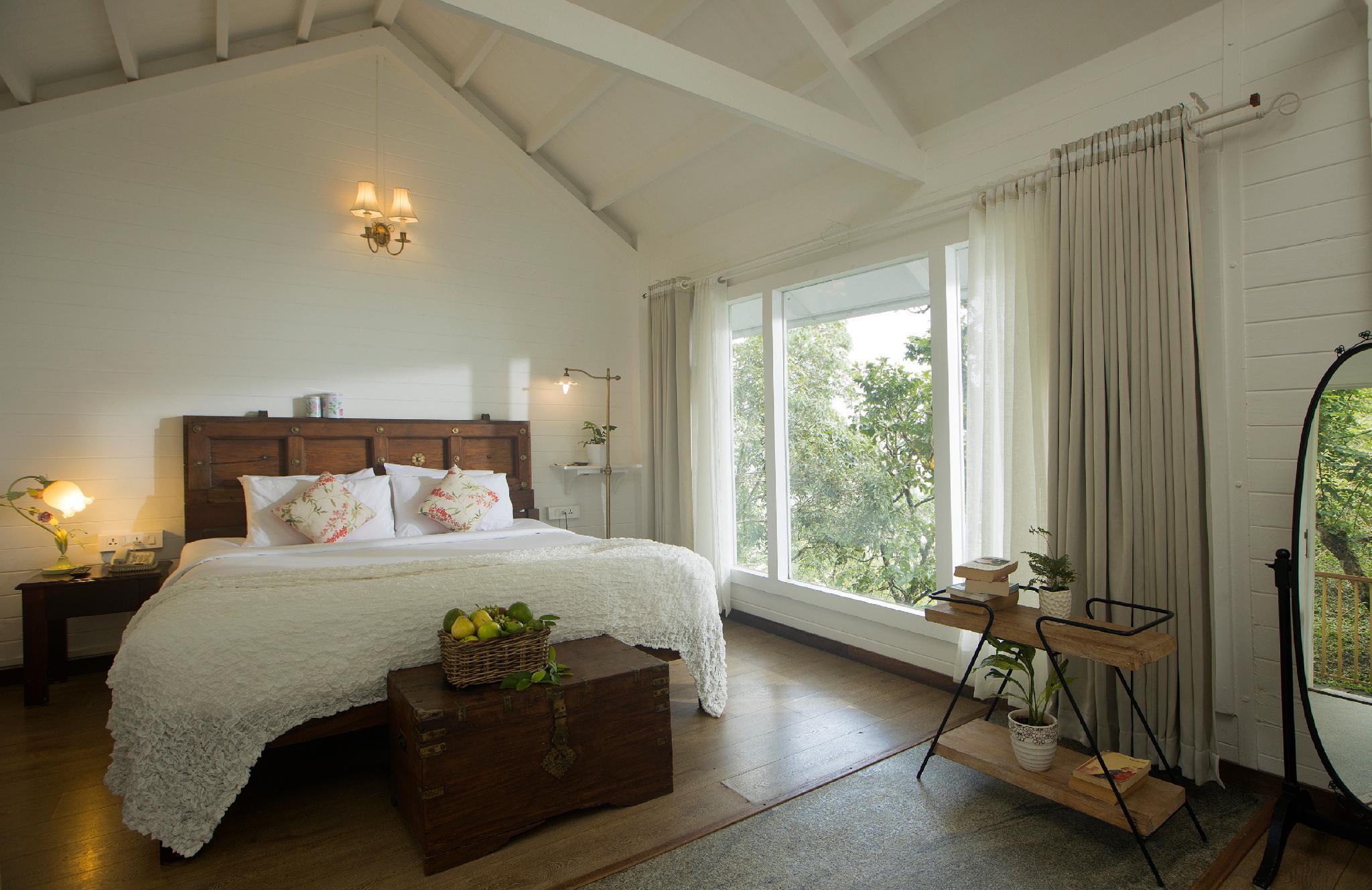 Wooden, Cottage, King Bed