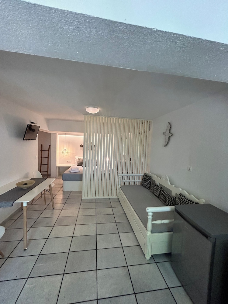 Sea View Apartments and Studios 34/50
