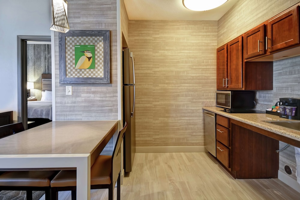 Homewood Suites by Hilton @ The Waterfront 31/45