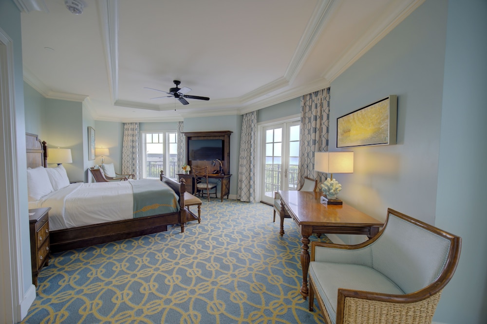 Studio, Suite, King Bed, Gulf View