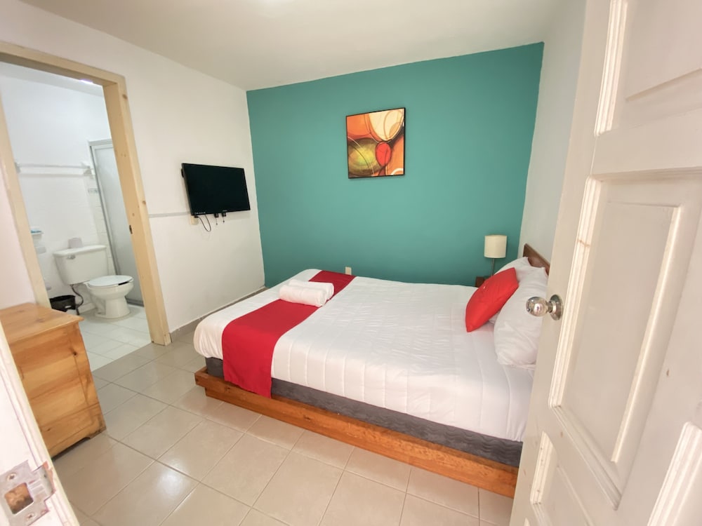 Hotel Dulce Luna 10/23