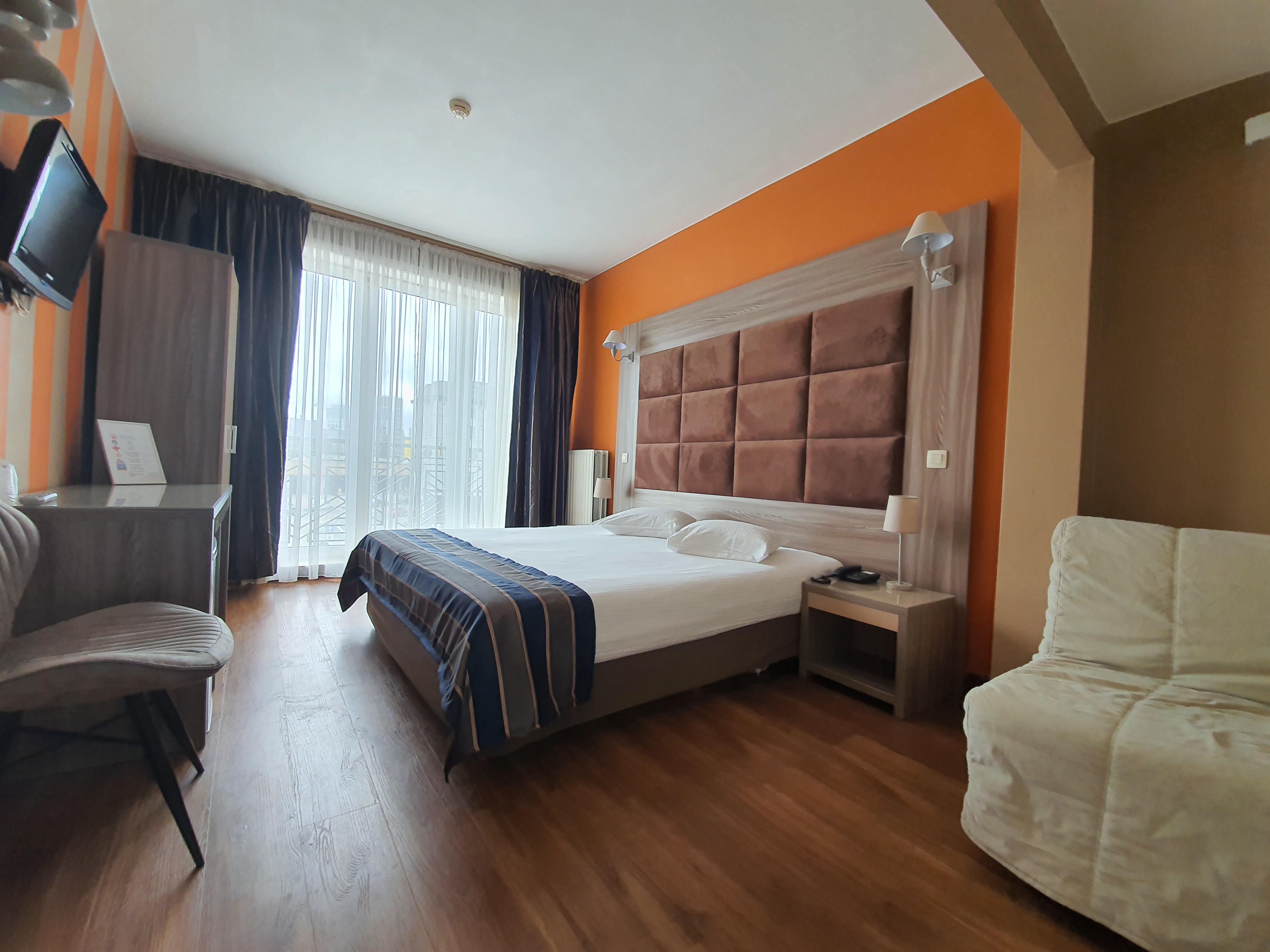 غرفة سوبيريور بسرير مزدوج، Hotel Midi-Zuid 3/7