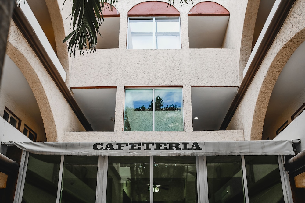 Hotel Parador Cancun by Kavia 52/60