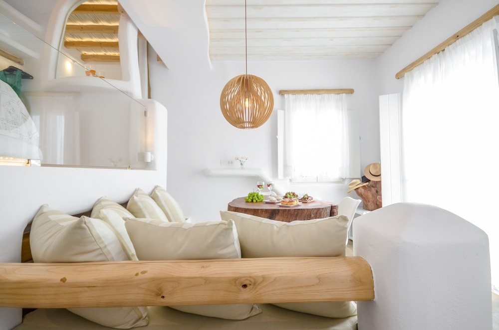 Naxos Island Escape Suites 47/71