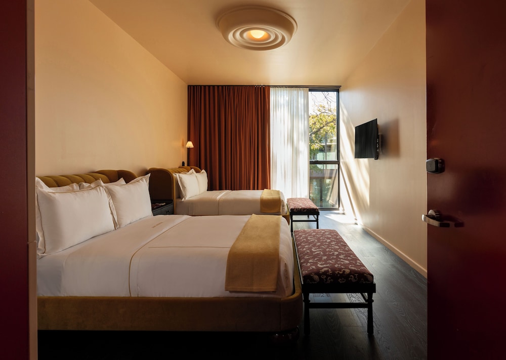 Room, 2 Queen Beds