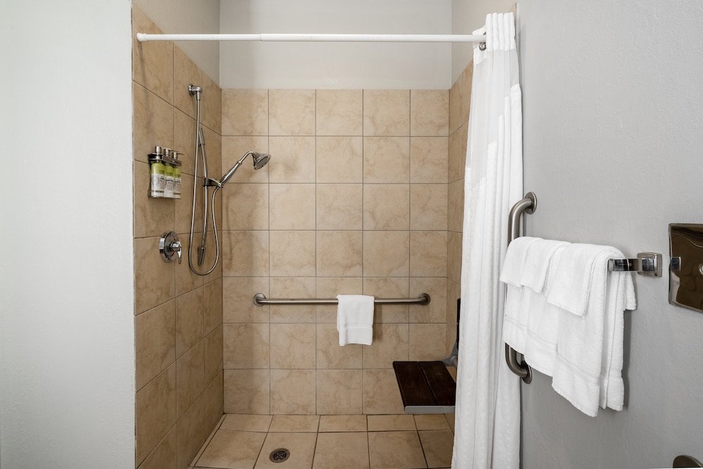 Holiday Inn Express Hotel Suites Tell City 14/62