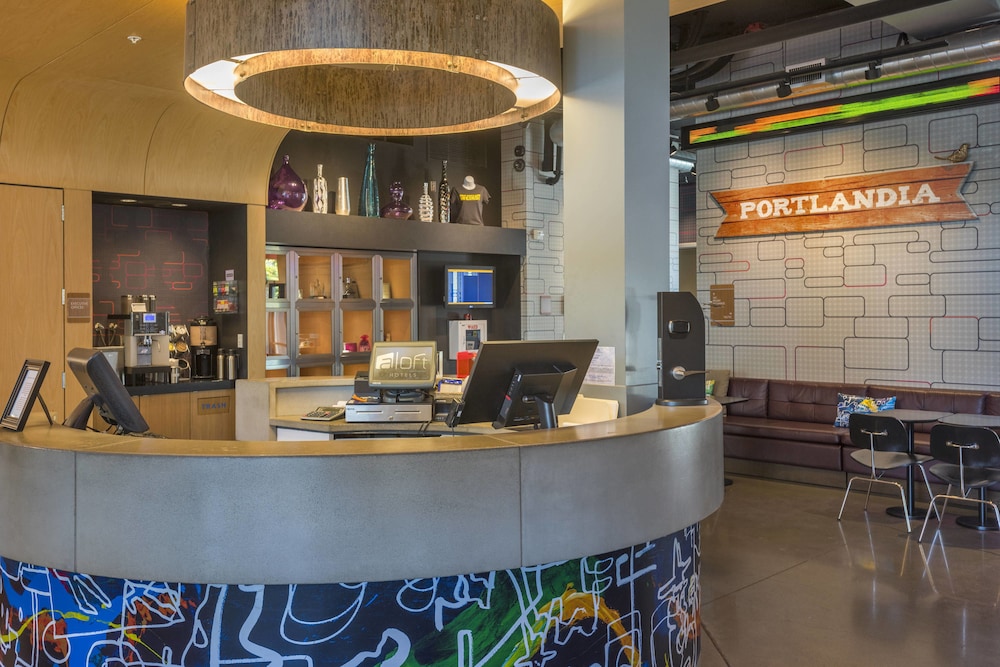 Aloft Portland Airport at Cascade Station 36/39
