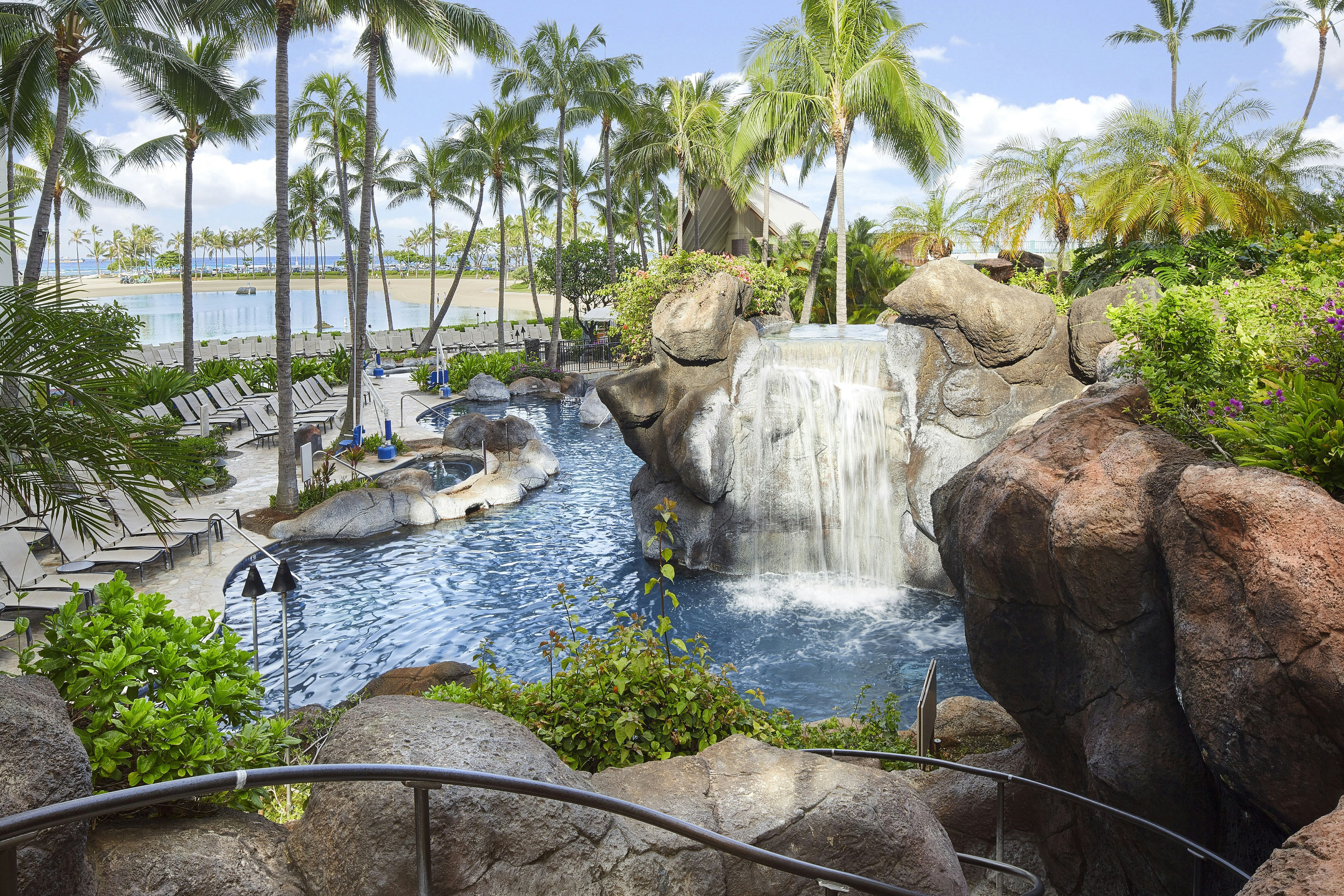 Grand Waikikian By Hilton Grand Vacations 15/30