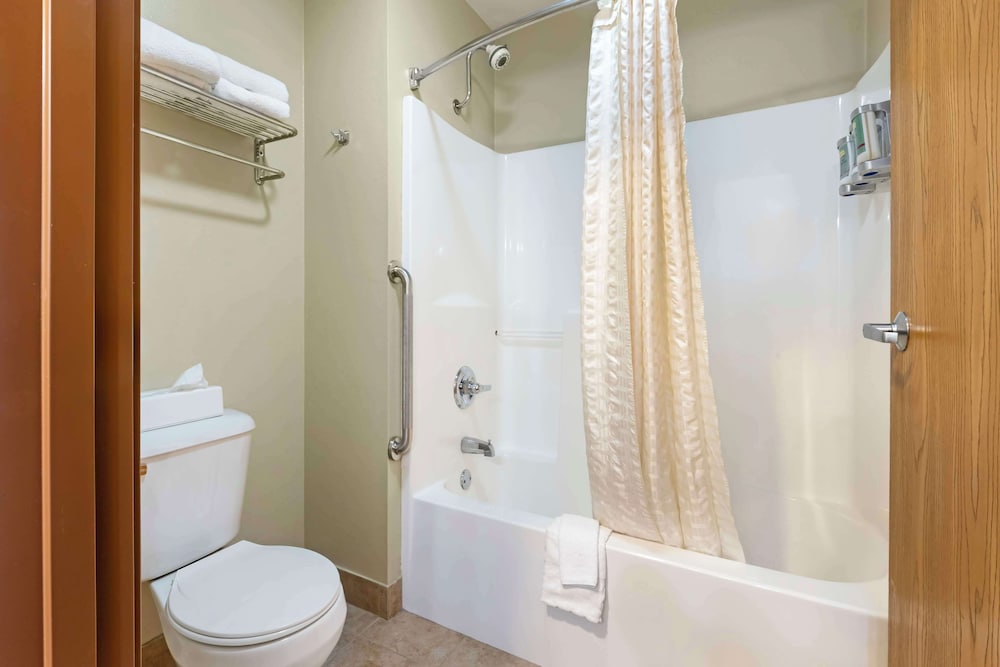 غرفة قياسية بسريرين كوين، Best Western Wittenberg Inn 4/5