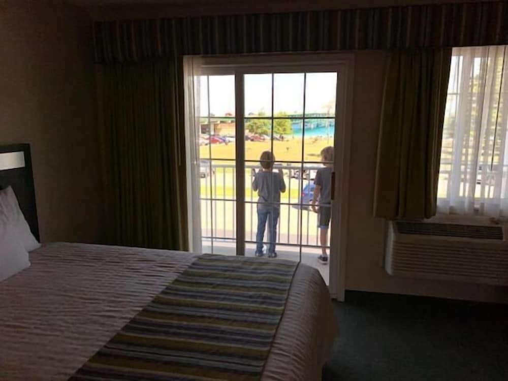 Parkside Inn Bridgeview 28/59