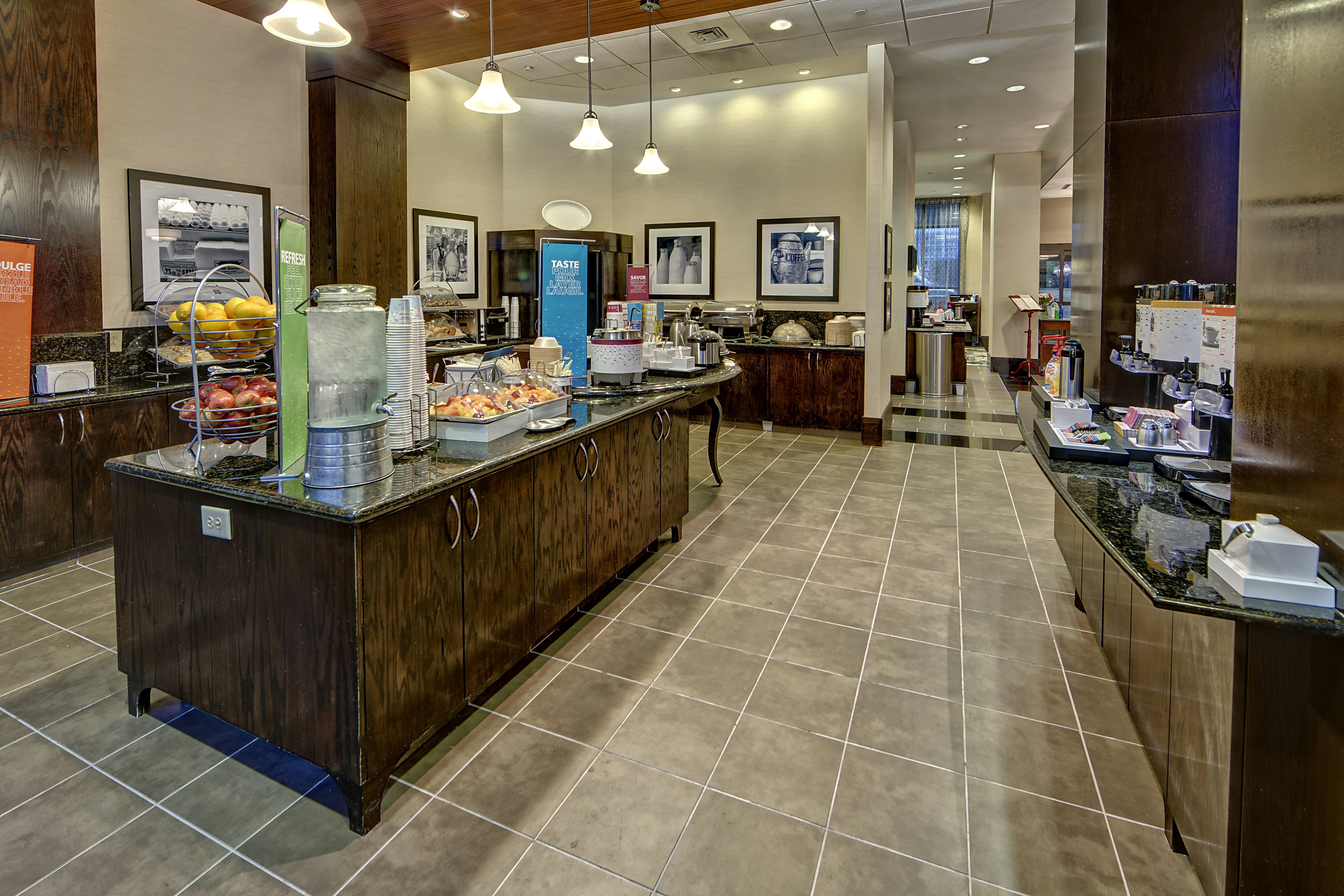 Hampton Inn And Suites Nashville Downtown Tn 6/53