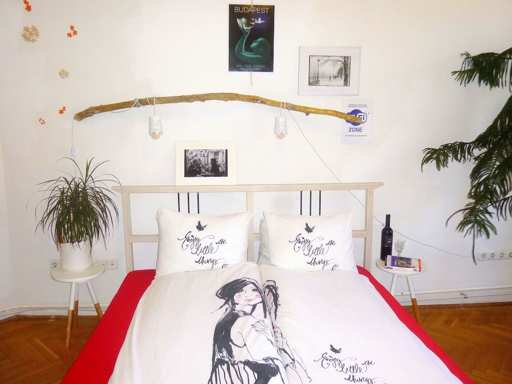 Gaia Hostel 23/50