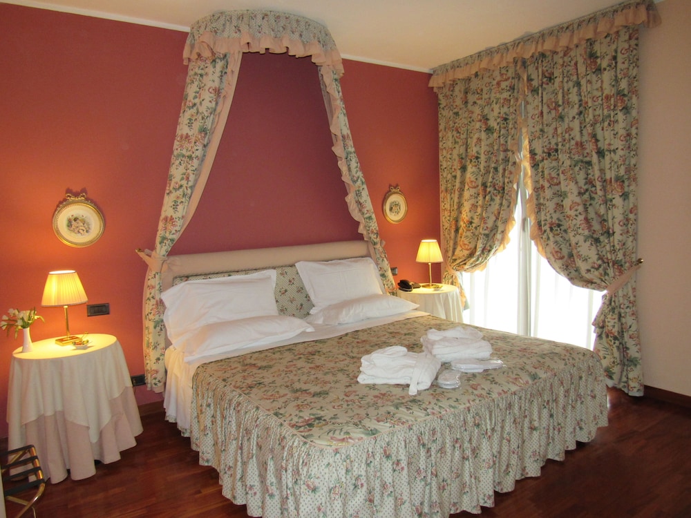 Green Hotel 19/46