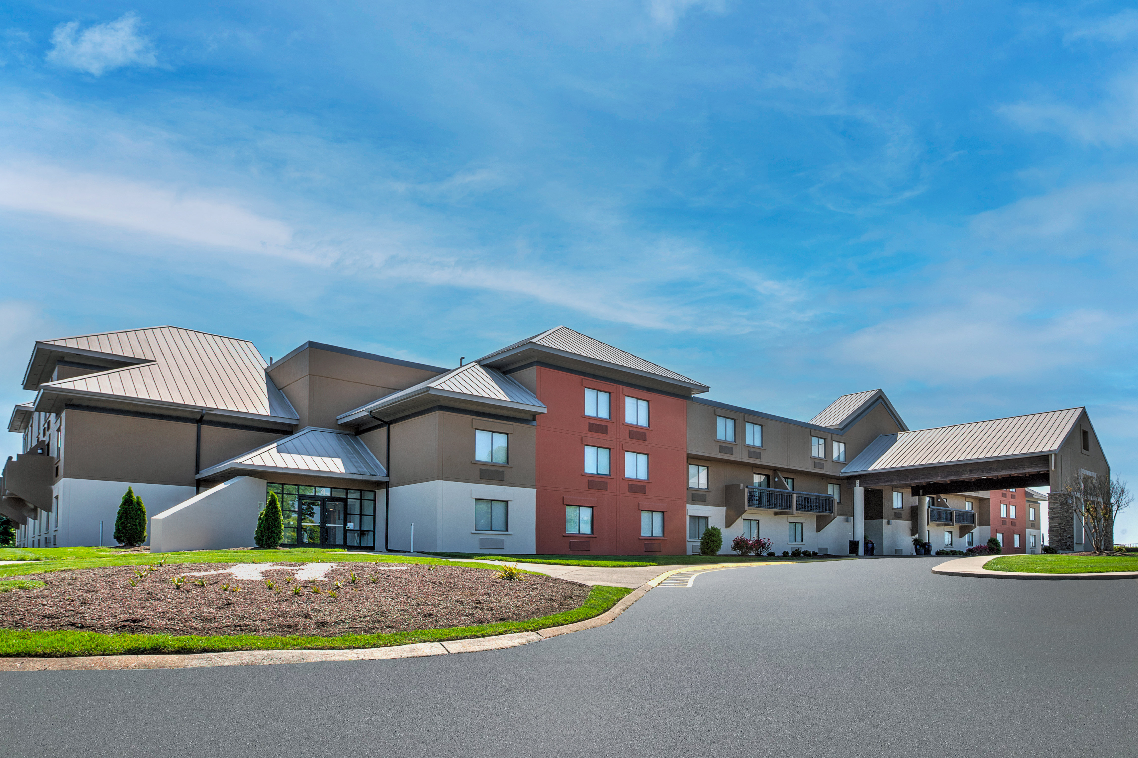 Holiday Inn Express Nashville Airport 6/49