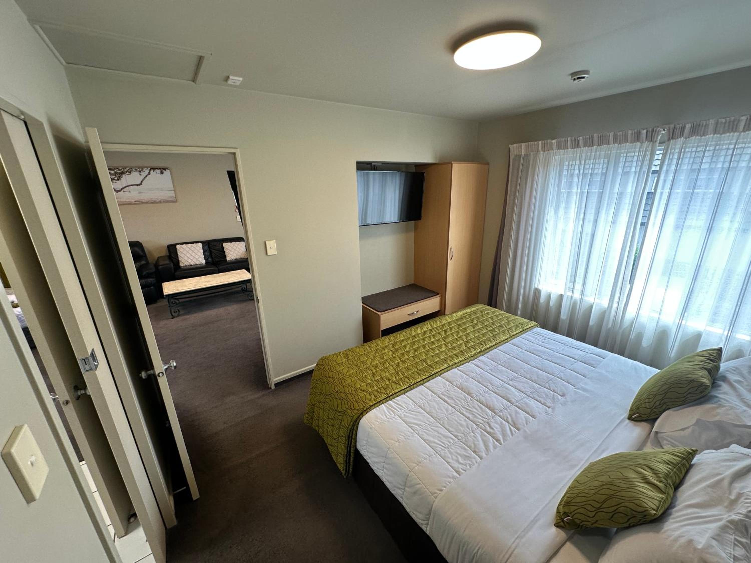 1 Bedroom, Spa, Apartment, 1 King and 1 Single Beds