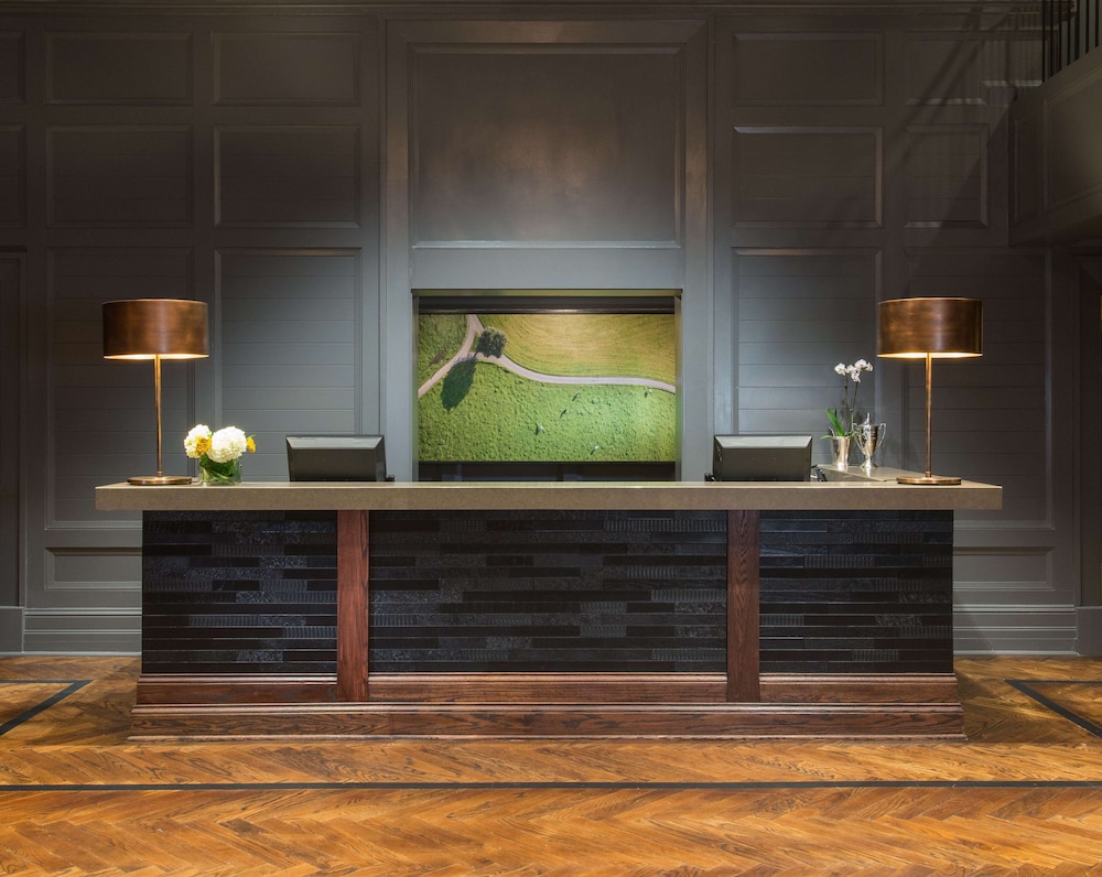 The Campbell House Lexington, Curio Collection by Hilton 6/63