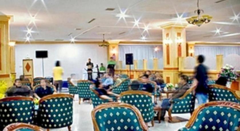 Madani Hotel Medan 15/23