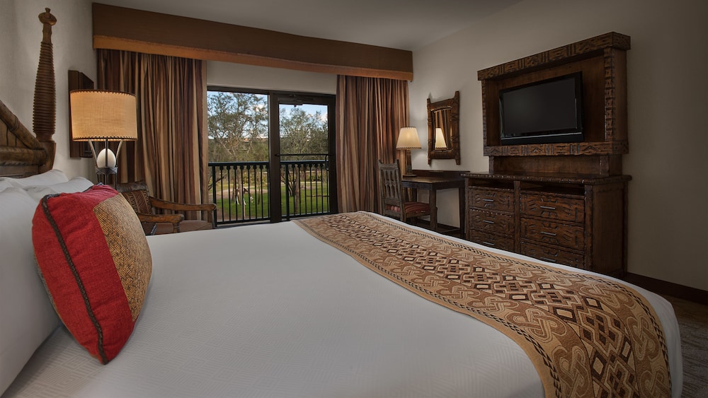 فيلا بسرير كينج بغرفة نوم واحدة بإطلالة مع أريكة لذوي الإعاقة، Disney Animal Kingdom Villas Kidani Village 2/3